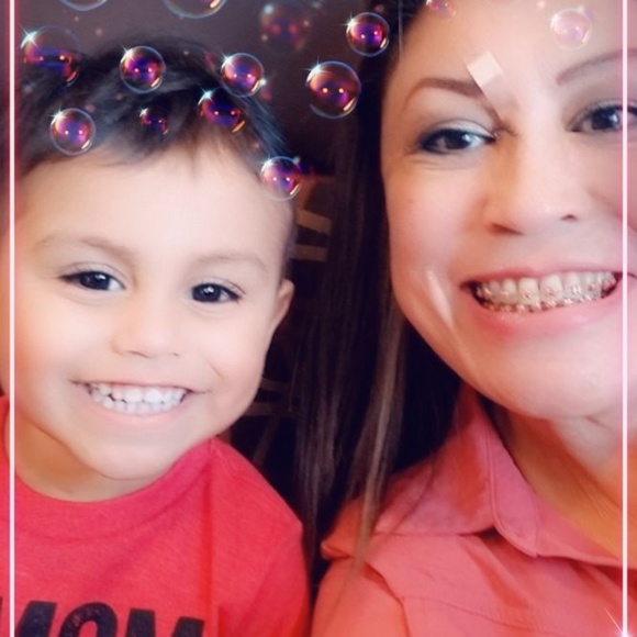 Meet your Posher, Juanita - Picture 2 of 4